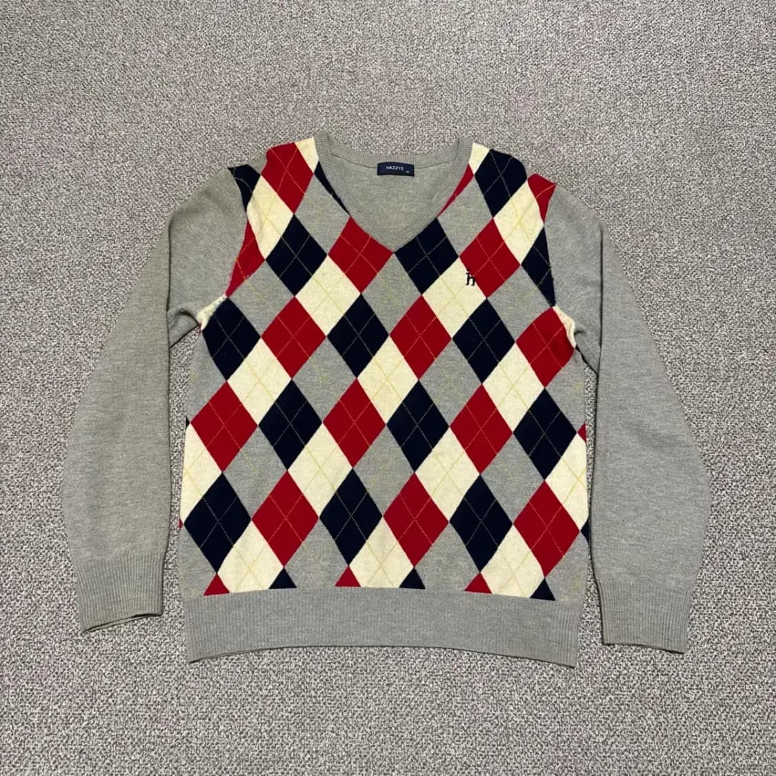 100 헤지스 아가일 울 니트 상품이미지1