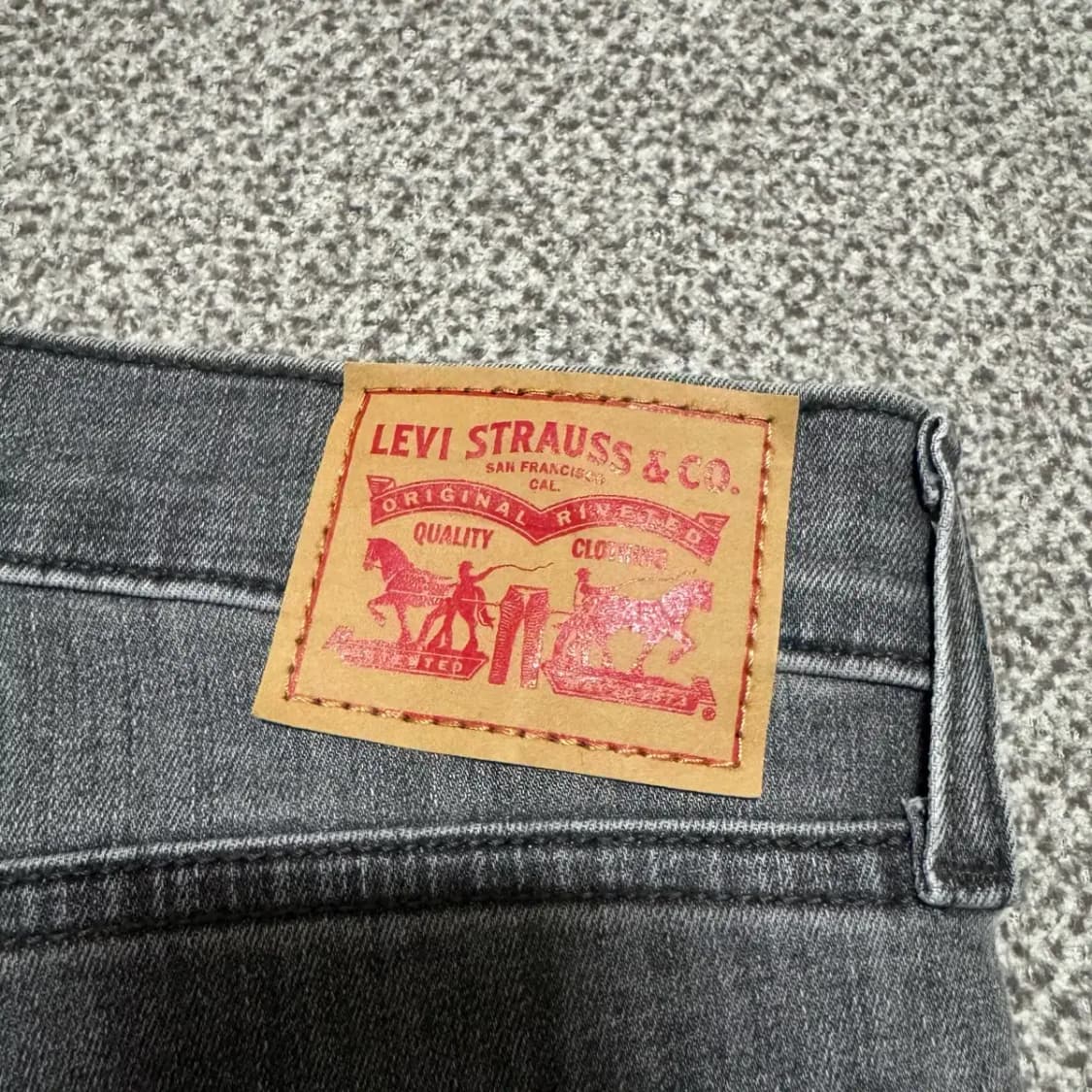 27 리바이스 보이프렌드 흑청바지 여성 상품이미지3