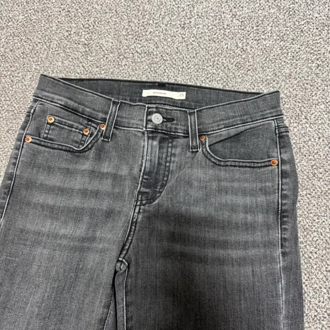 27 리바이스 보이프렌드 흑청바지 여성 상품이미지8