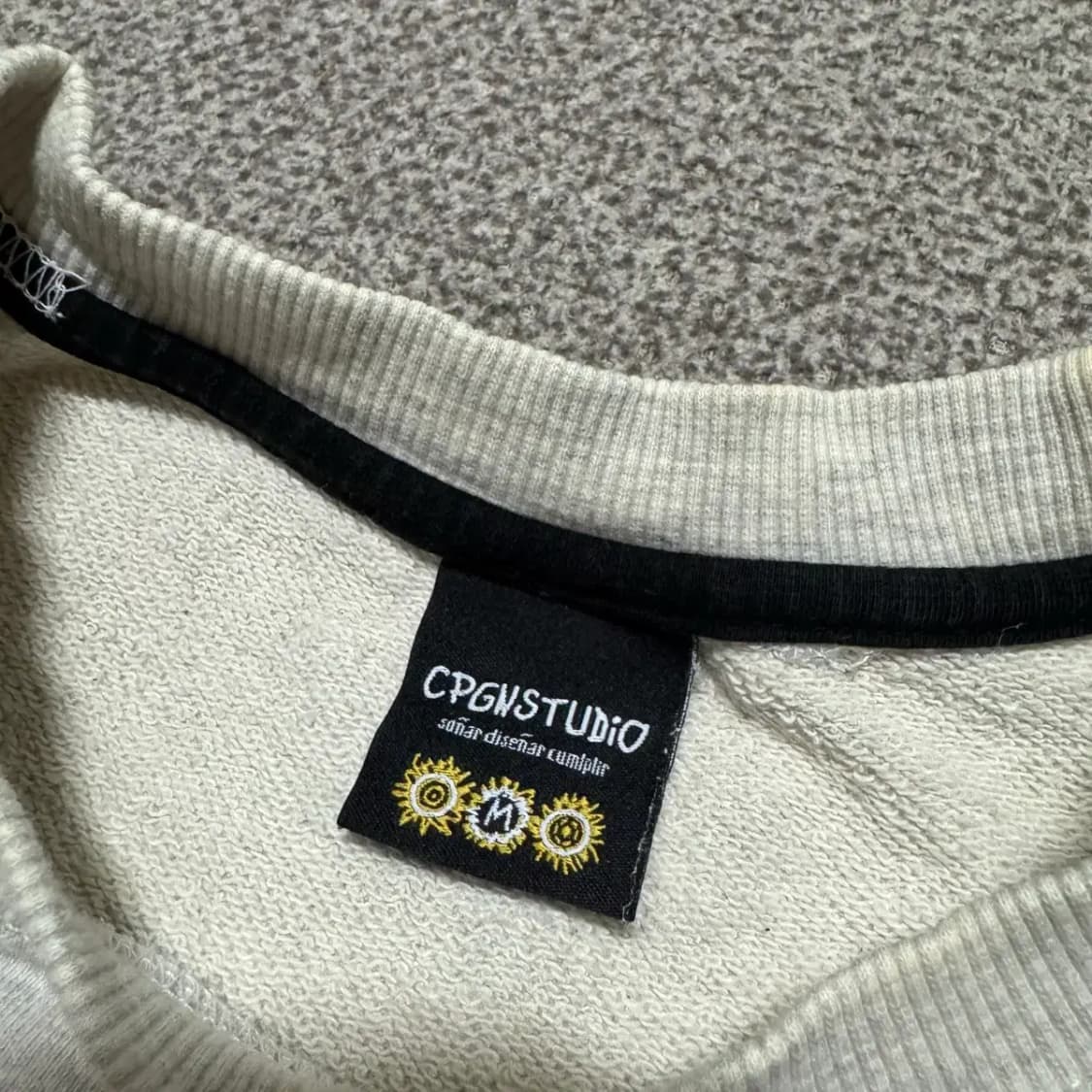 M 꼼파뇨 맨투맨 상품이미지4