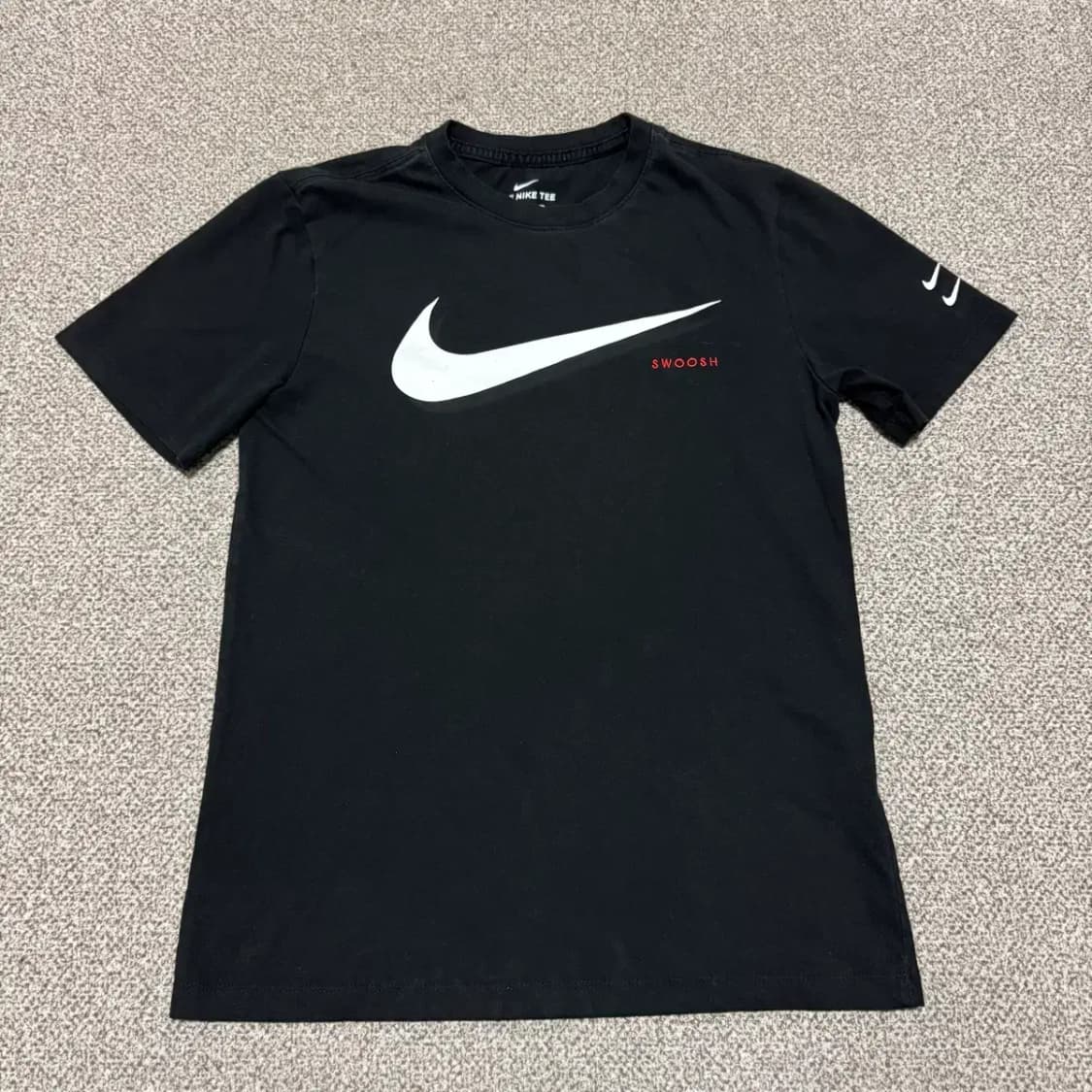 M 나이키 스우시 반팔 상품이미지1