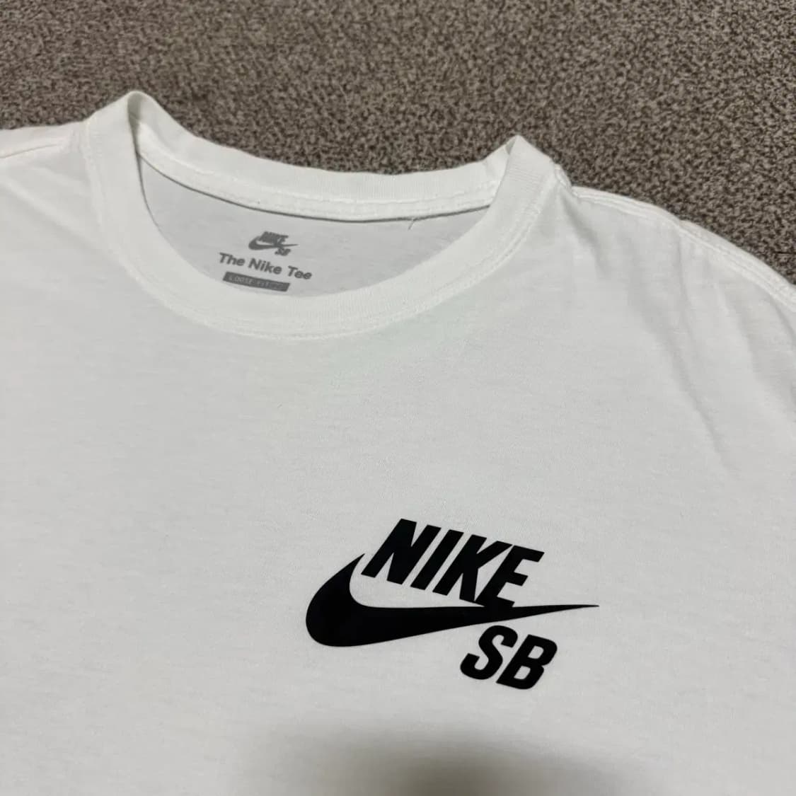 M 나이키 SB 반팔 티셔츠 화이트 상품이미지2