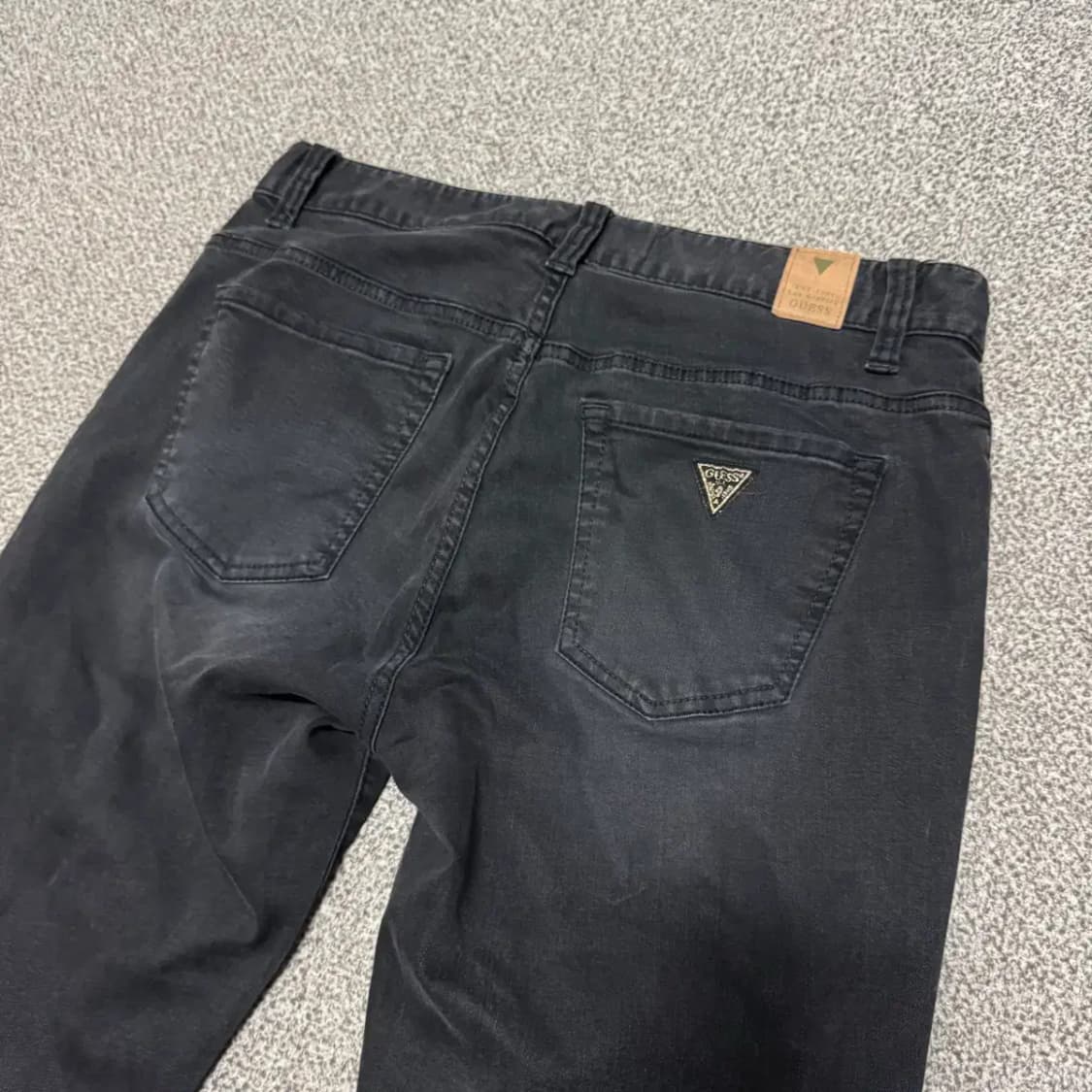 30 게스 흑청바지 상품이미지2