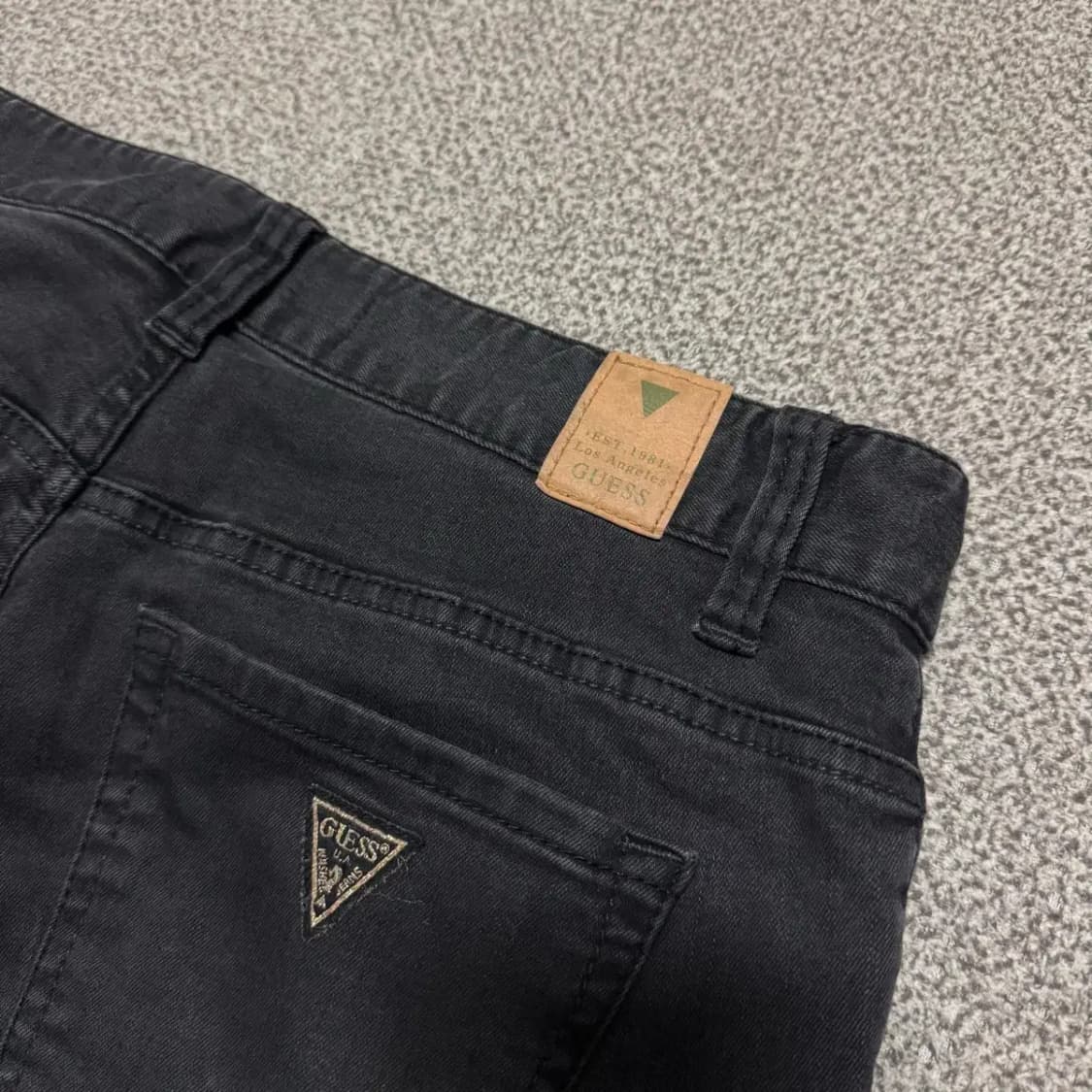 30 게스 흑청바지 상품이미지3