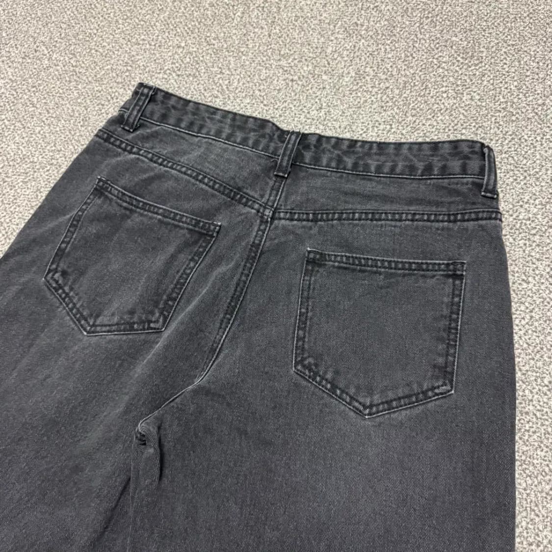 27 무신사스탠다드 흑청바지 상품이미지6