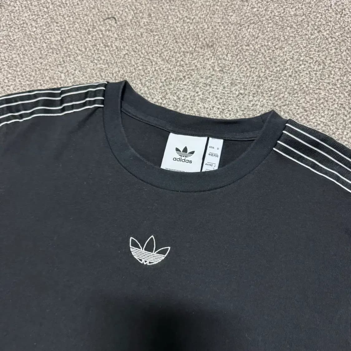 L 아디다스 반팔 상품이미지2