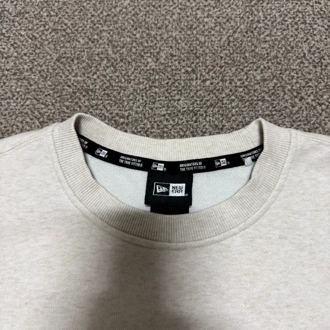 100 뉴에라 맨투맨 상품이미지3