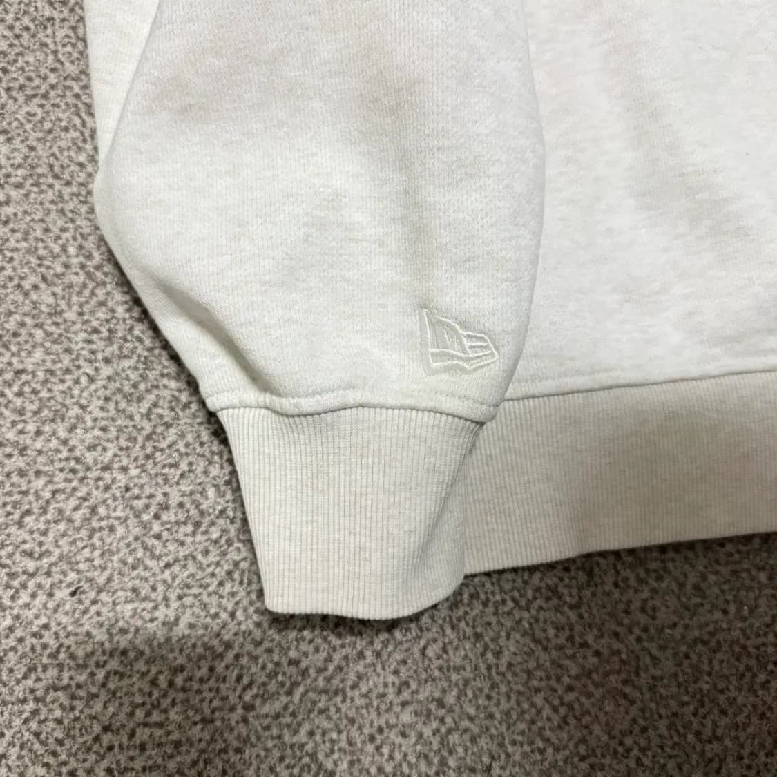 100 뉴에라 맨투맨 상품이미지9