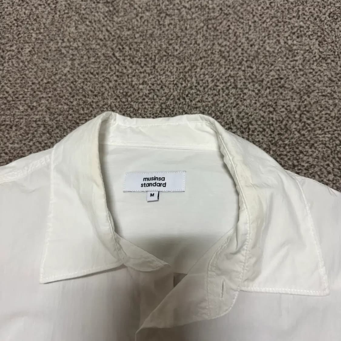 M 무신사스탠다드 화이트 반팔 셔츠 상품이미지3