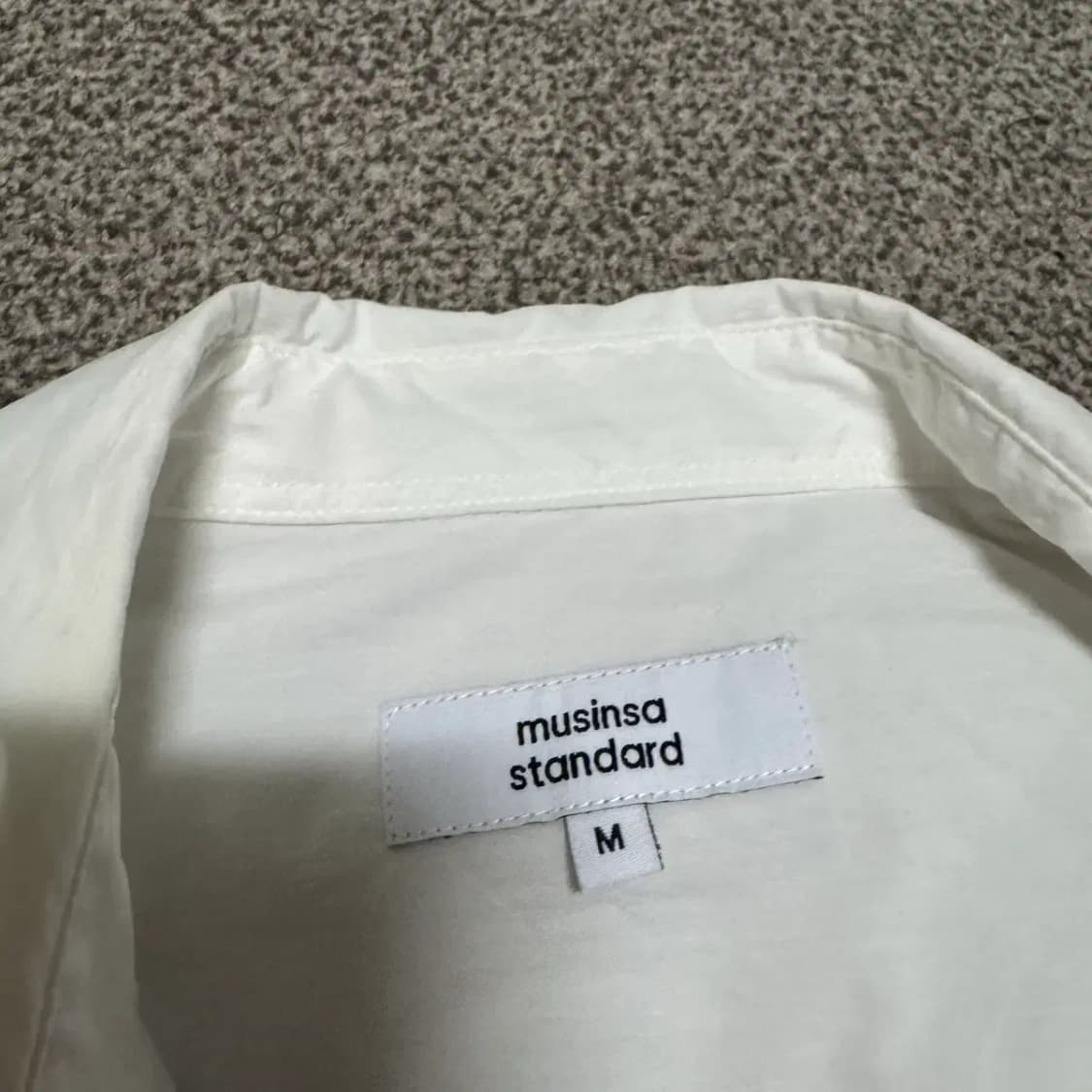 M 무신사스탠다드 화이트 반팔 셔츠 상품이미지4