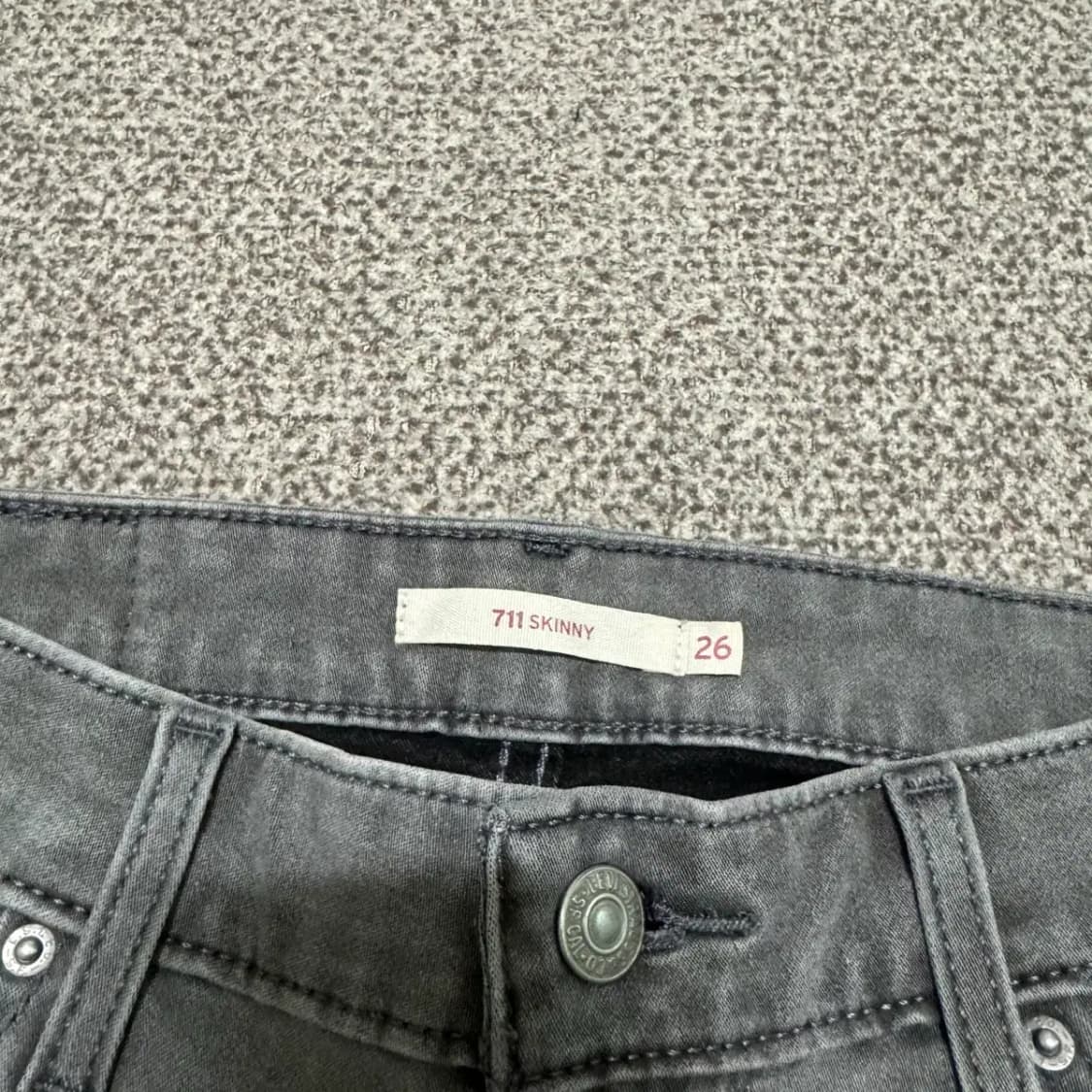 26 리바이스 711 스키니 데님 청바지 여성 상품이미지3