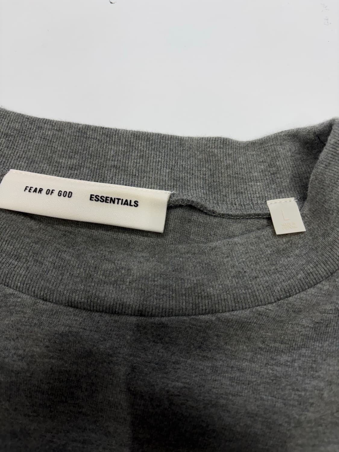 에센셜 오버핏 로고 롱슬리브 상품이미지5