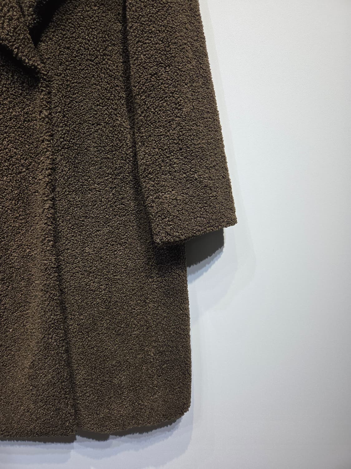 지오송지오(ZIO SONGZIO) 다크브라운 덤블 테디베어 코트 상품이미지5
