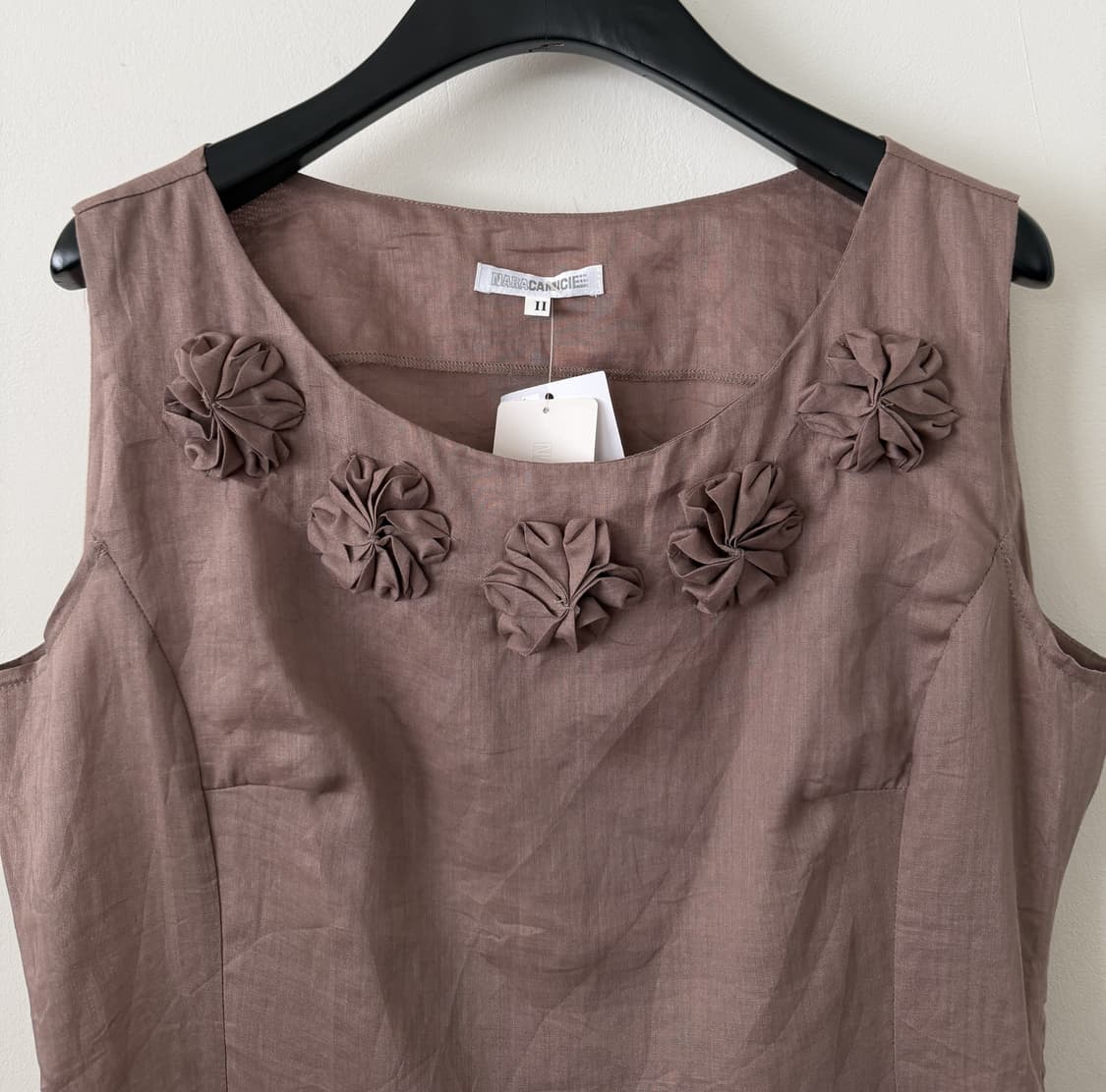 Floral Corsage Linen Blouse 상품이미지3