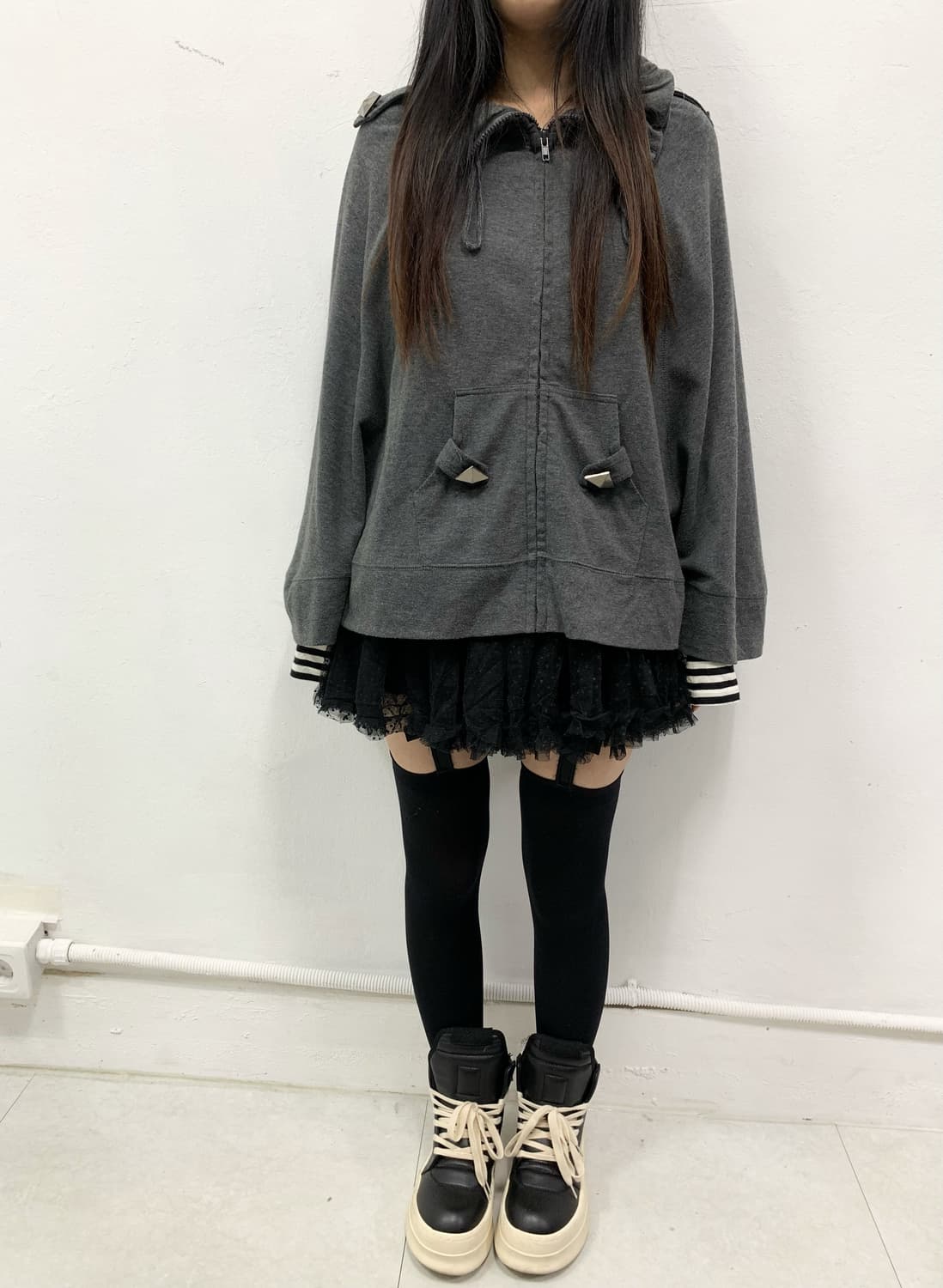 [LAZY DAISY] 펑크 y2k 스터드 케이프 상품이미지3