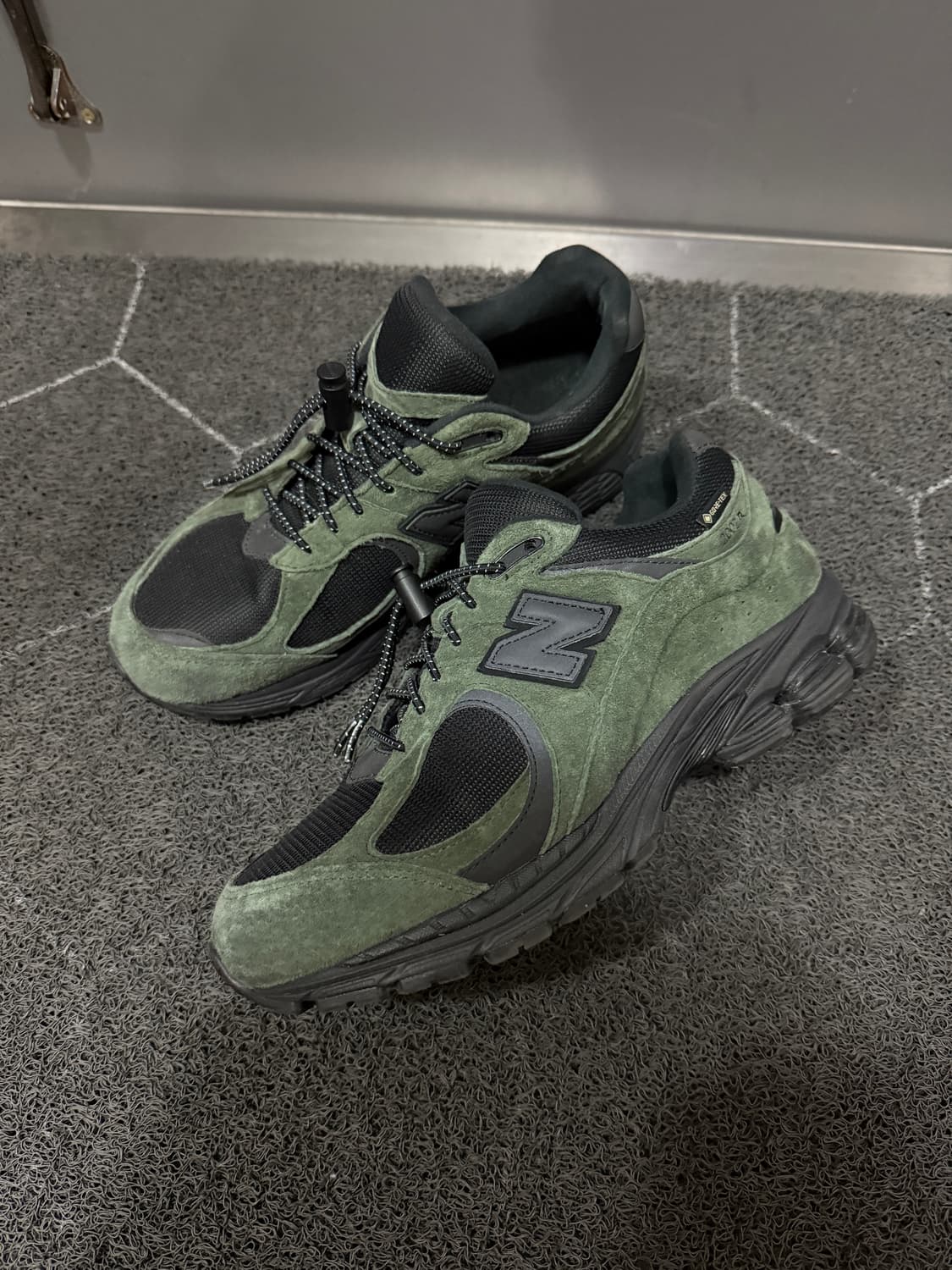 뉴발란스 자운드 jjjjound 2002R 고어텍스 파인 상품이미지1