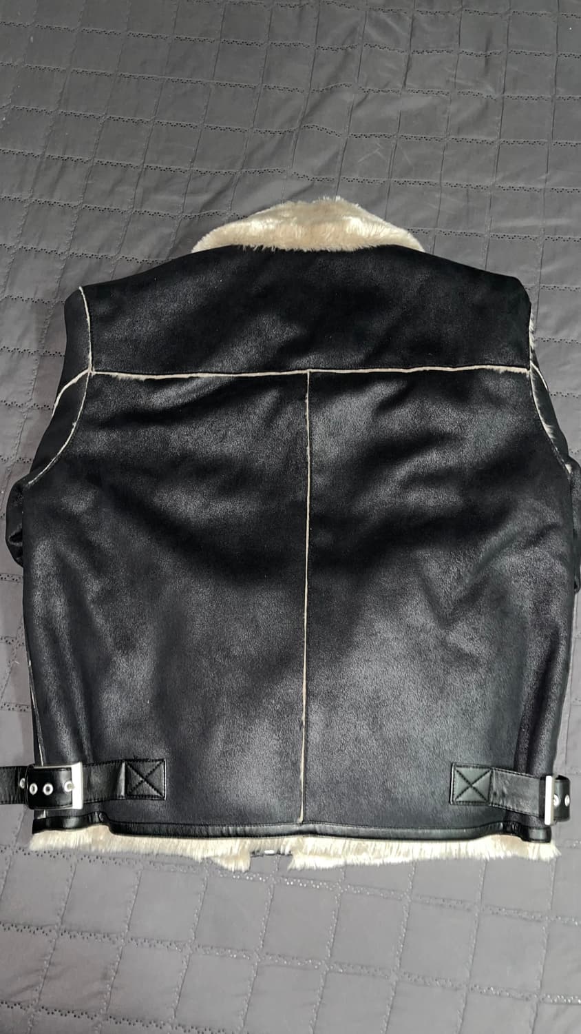 오버사이즈 스웨이드 라인 무스탕 자켓 [BLACK] 상품이미지3