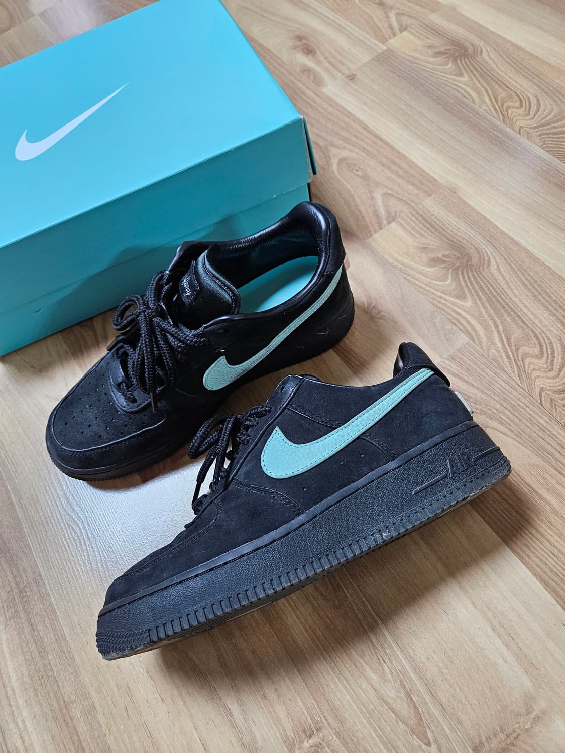 나이키 티파니 에어포스 로우 상품이미지3