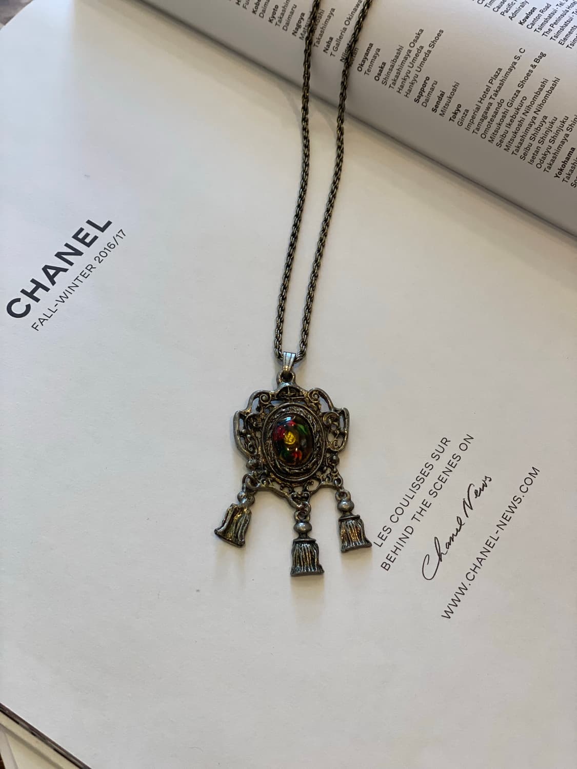 플라워패턴 앤틱 드롭 목걸이 상품이미지1