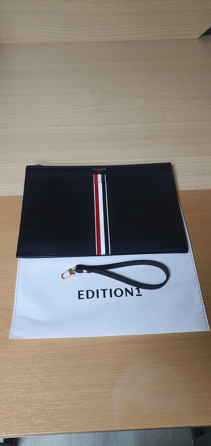 톰브라운 클러치/클러치백 스몰 정품A급(감정O) 상품이미지1