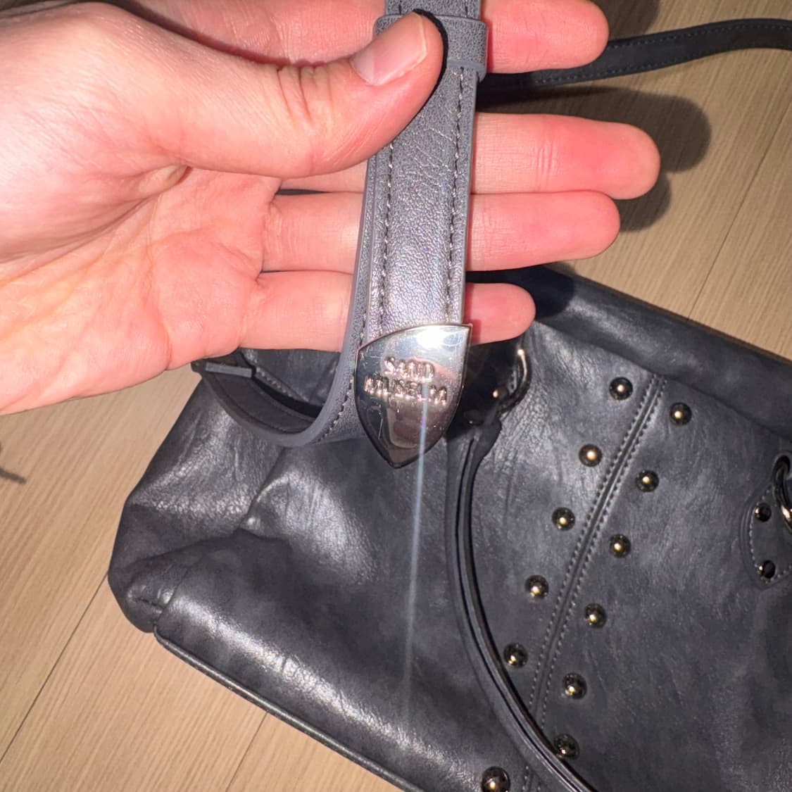 샌드뮤지엄 매거진백 미니 더스트그레이 상품이미지2