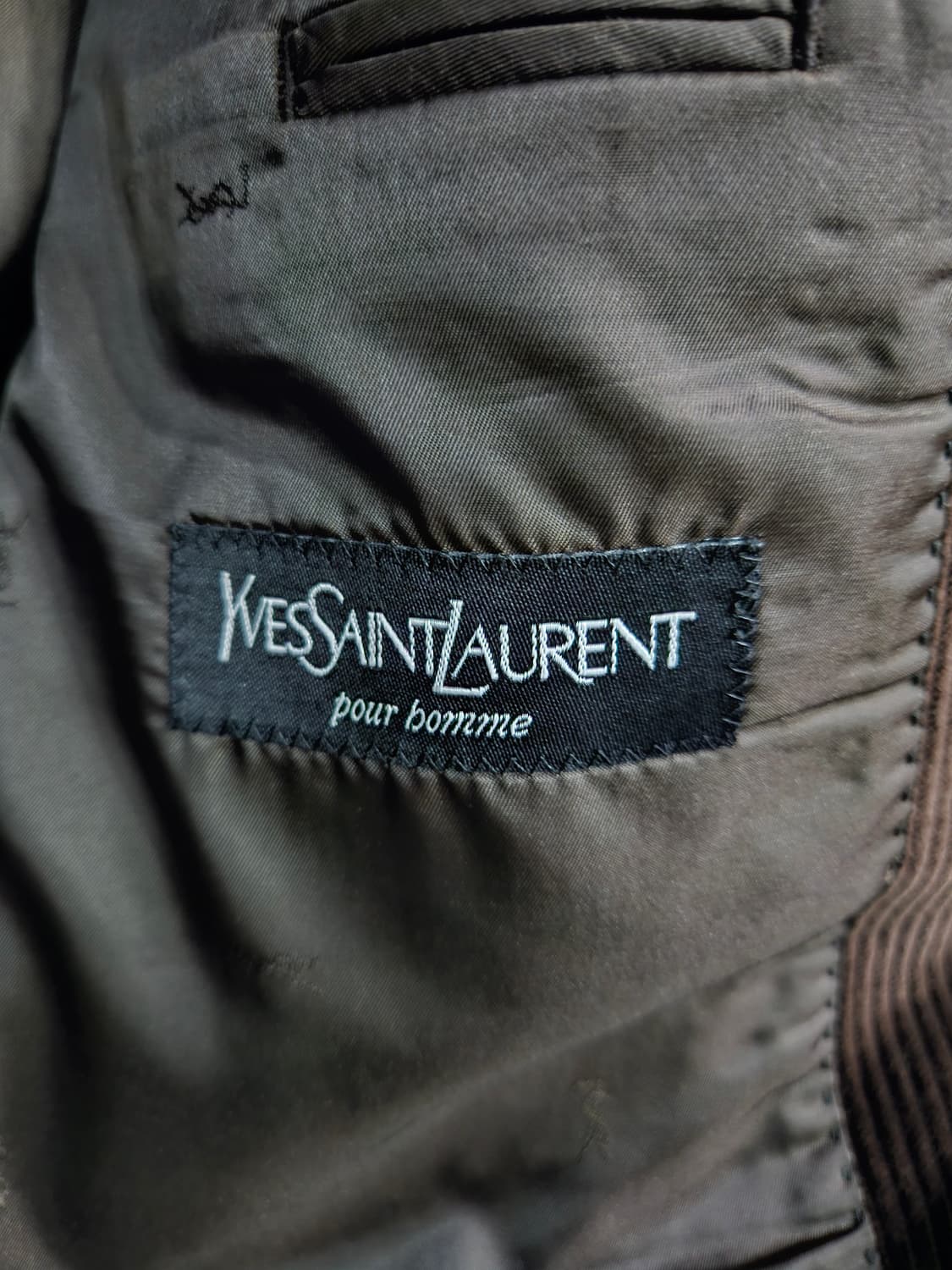 입생로랑 브라운컬러 남성 100 코듀로이 정장자켓  상품이미지3