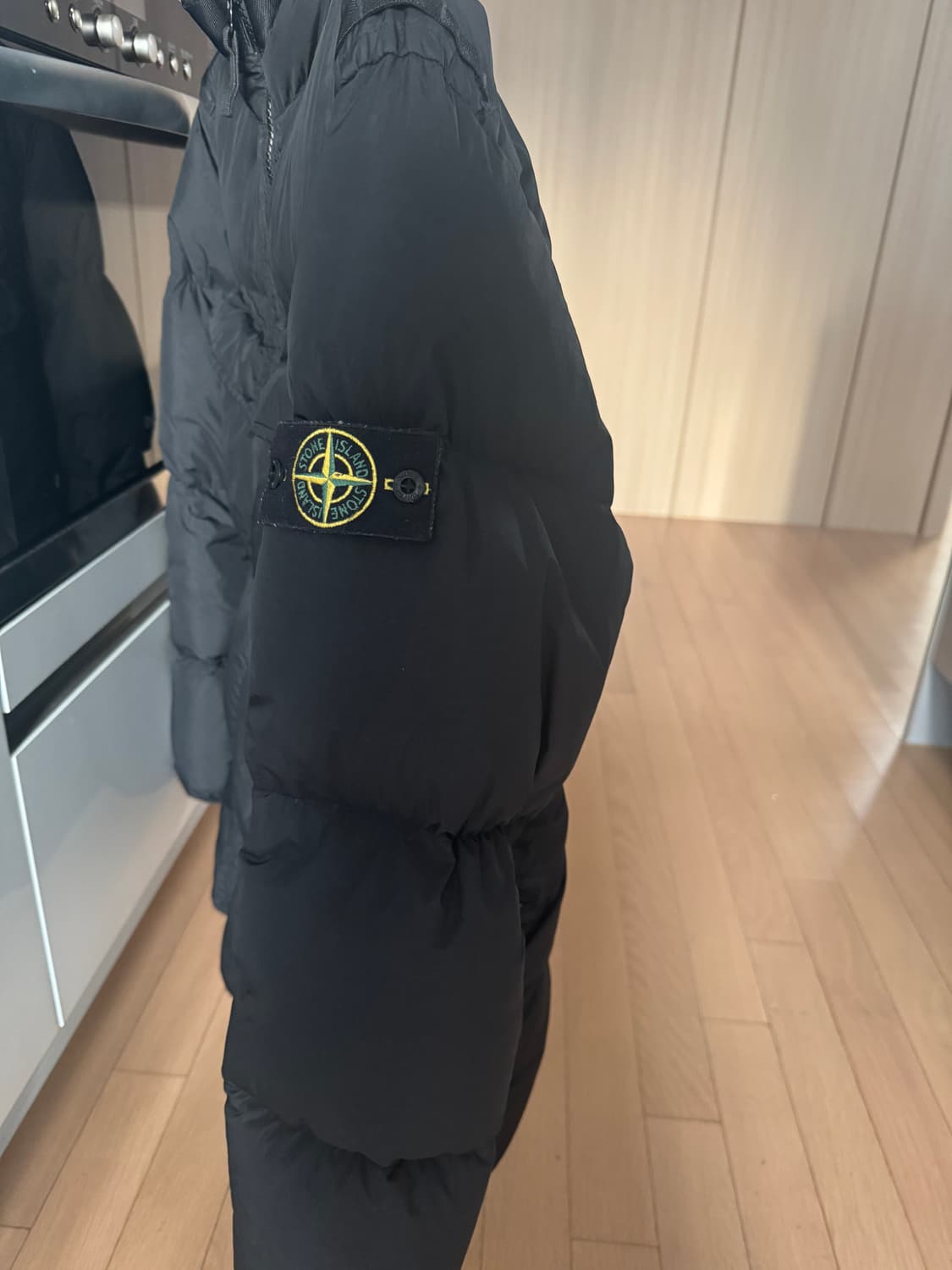 (L,105)스톤아일랜드 22fw 클링클랩스 패딩 상품이미지3