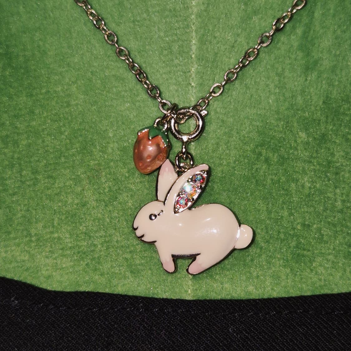 06s 안나수이 토끼&딸기 크리스탈 목걸이 상품이미지9