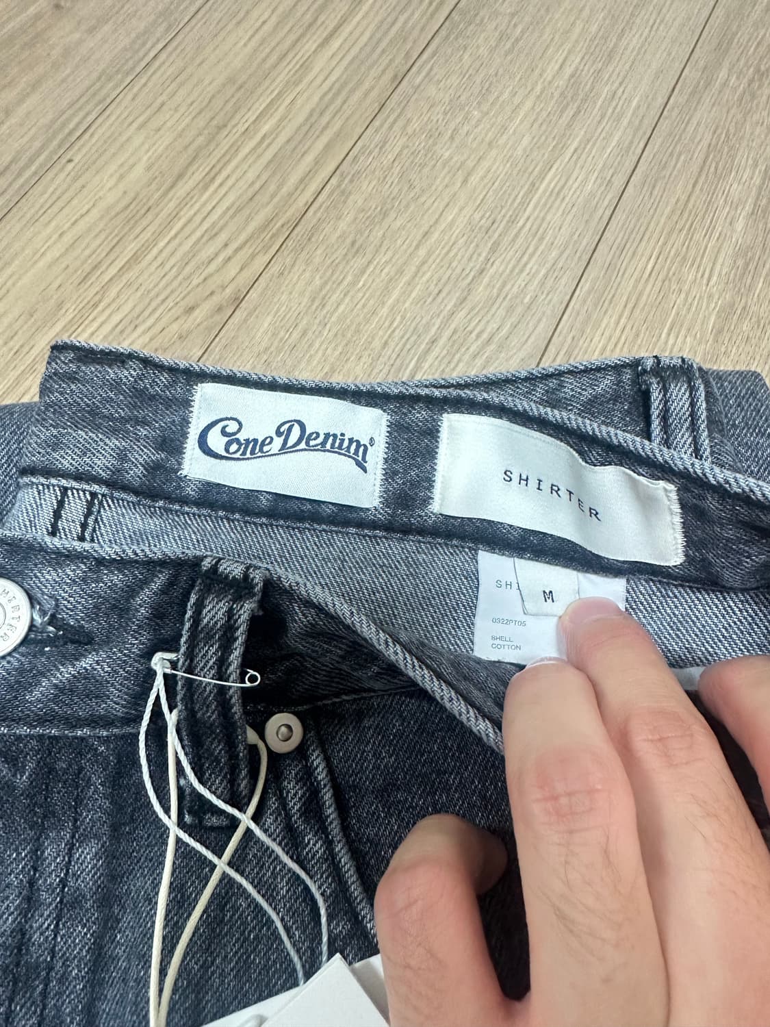 [새상품] 셔터 퍼스트에디션 데님 블리치드 그레이 M 상품이미지2