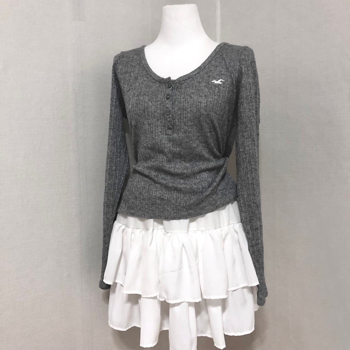 홀리스터 진그레이 헨리넥티셔츠 L 상품이미지1