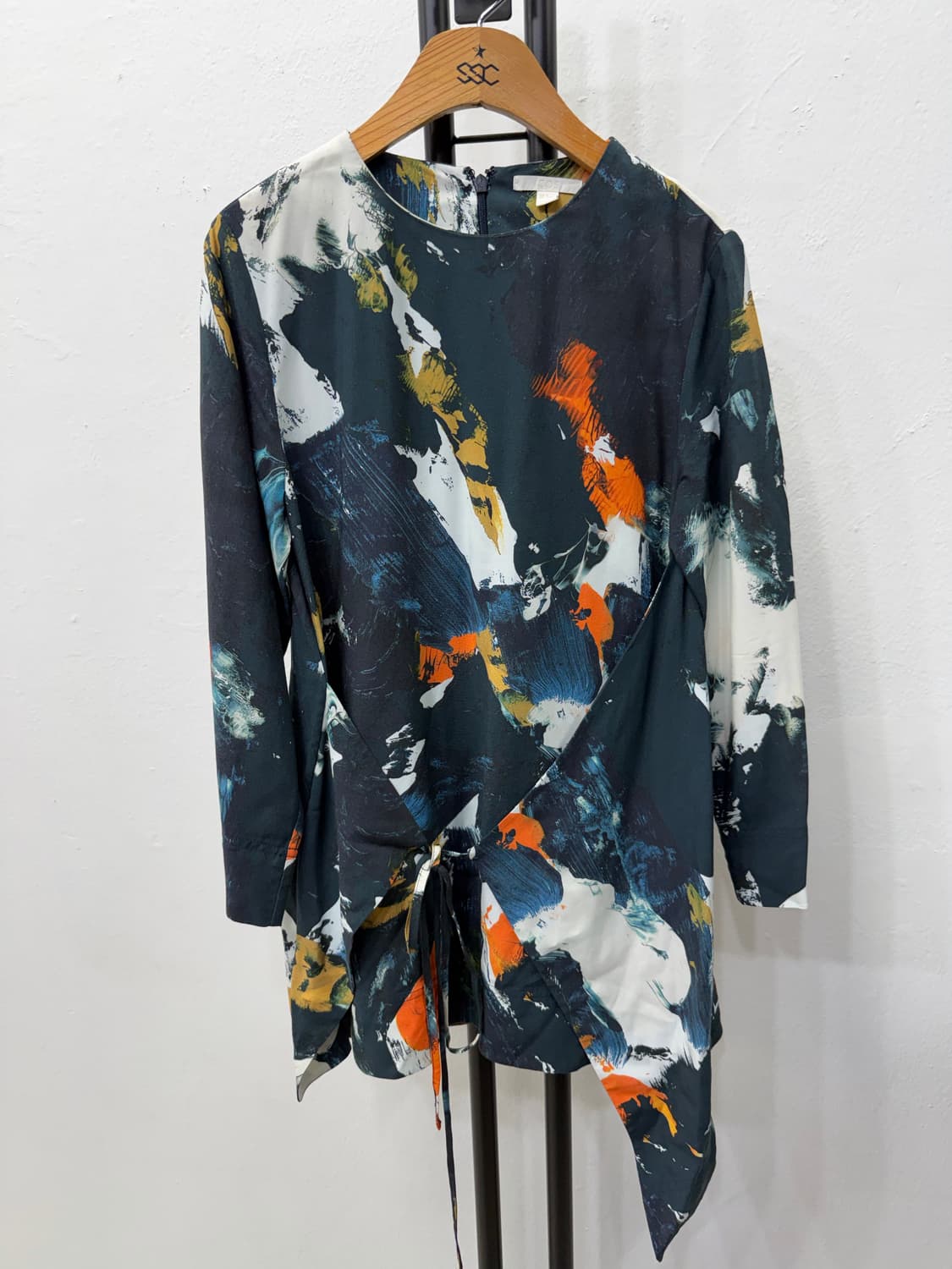 정품) COS 코스 랩 스타일 프린트 블라우스 32 상품이미지1