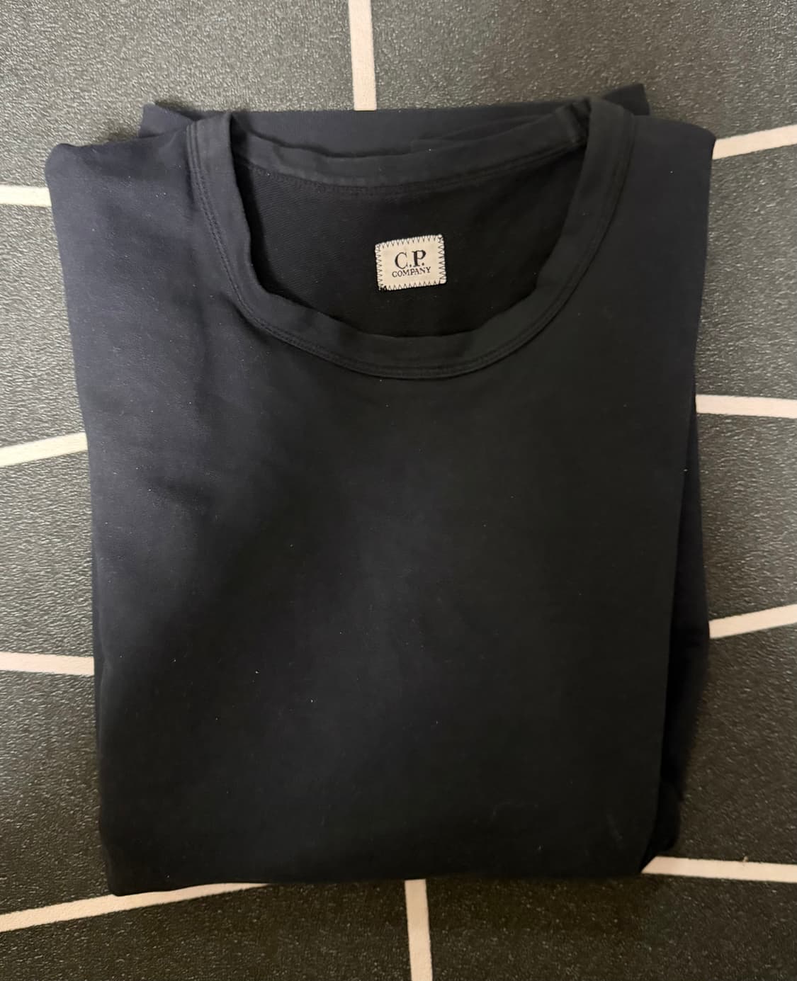 CP컴퍼니 맨투맨 상품이미지1