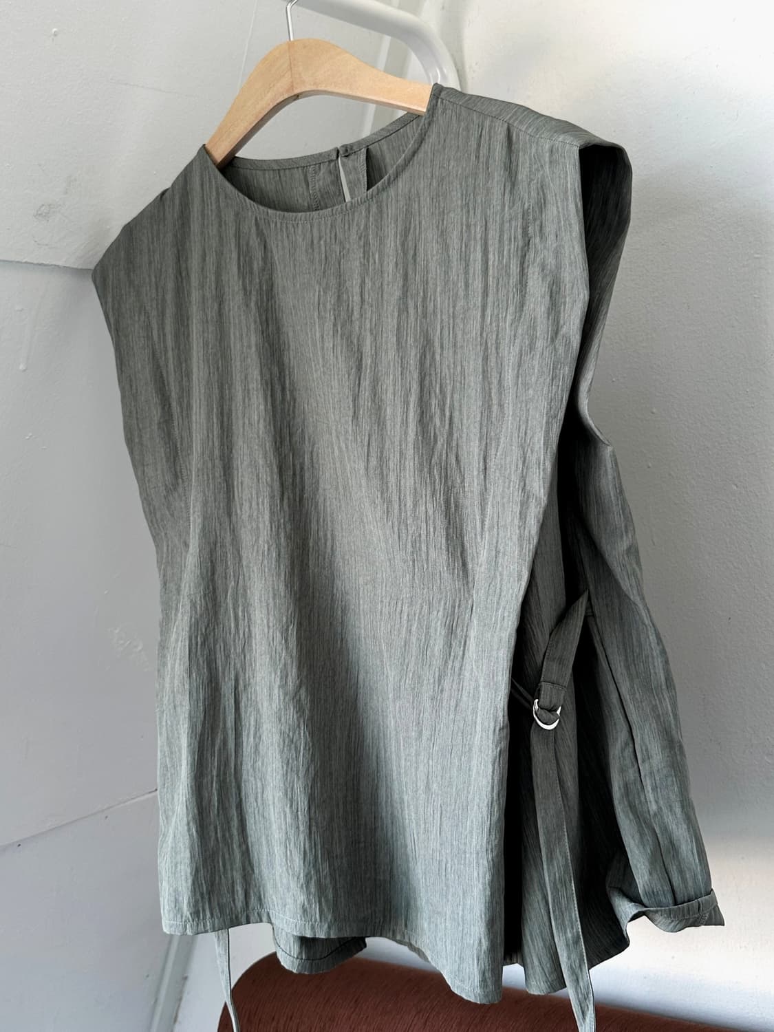 Washed poly nylon sleeveless belted P/O 상품이미지6
