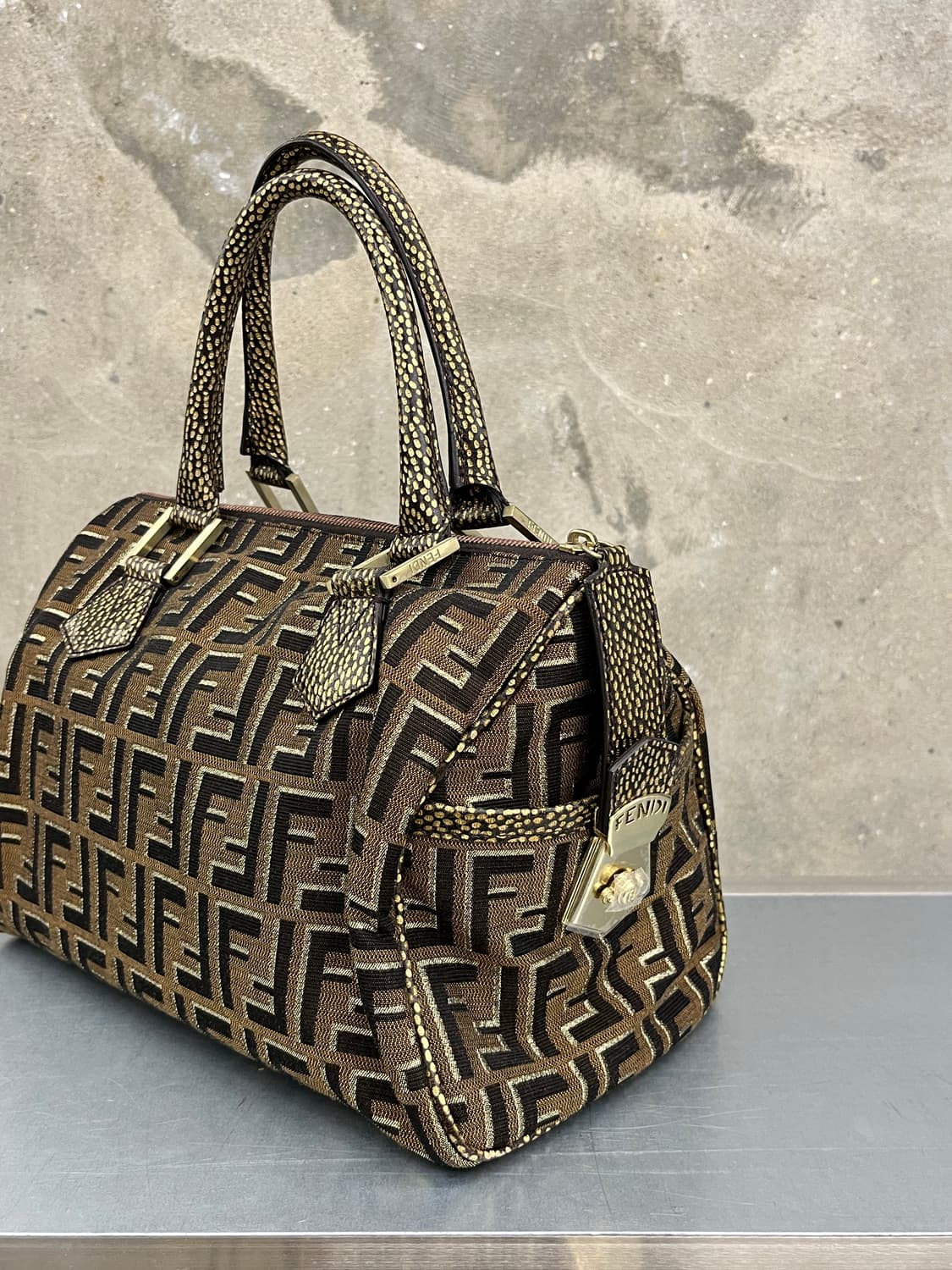 Fendi 펜디 주카패턴 토트백 상품이미지3