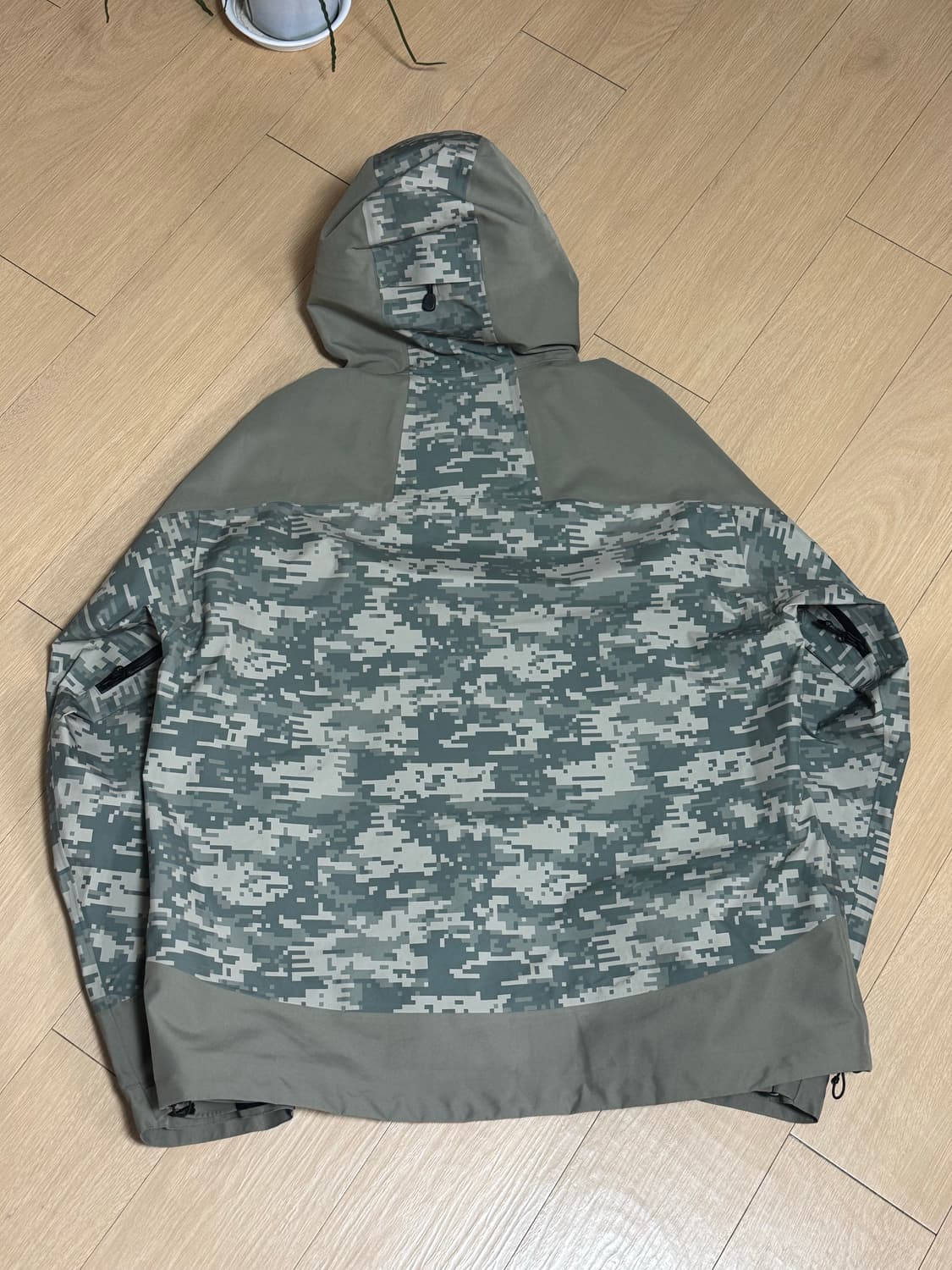 [XL] 스투시 고어텍스 가이드 쉘 자켓 디지 카모 카키 상품이미지9