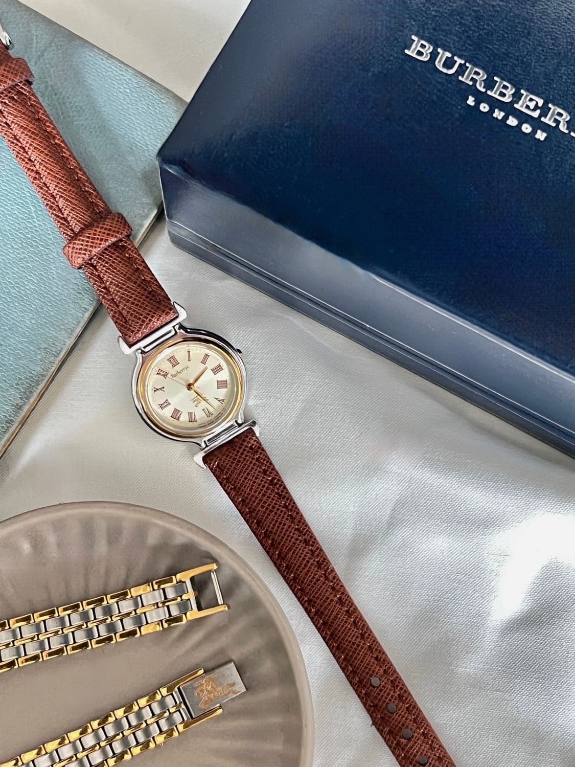 버버리 콤비 라운드 여성 시계 / 케어 상품이미지8