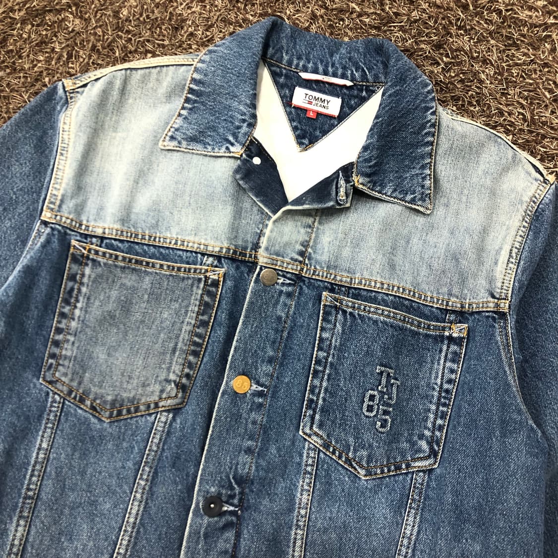 타미힐피거 진스 배색 데님 워싱 트러커 자켓 상품이미지2