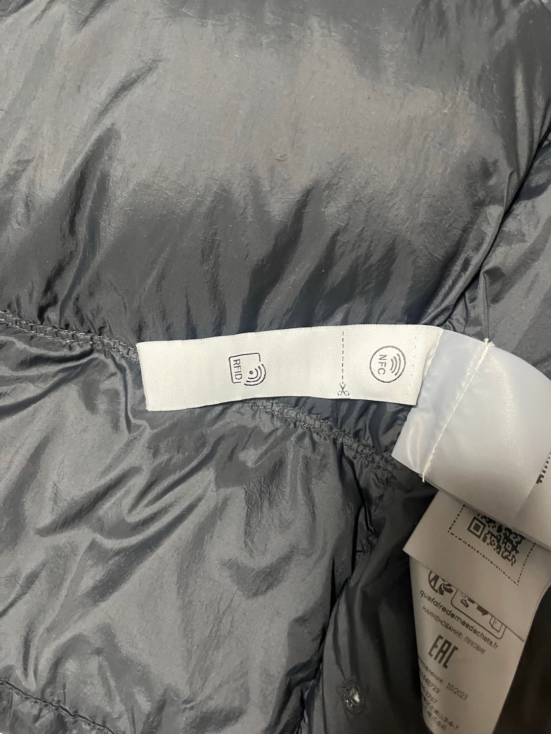 스톤아일랜드 크링클랩스 후드 다운 자켓 블랙 24fw S사이즈 상품이미지6