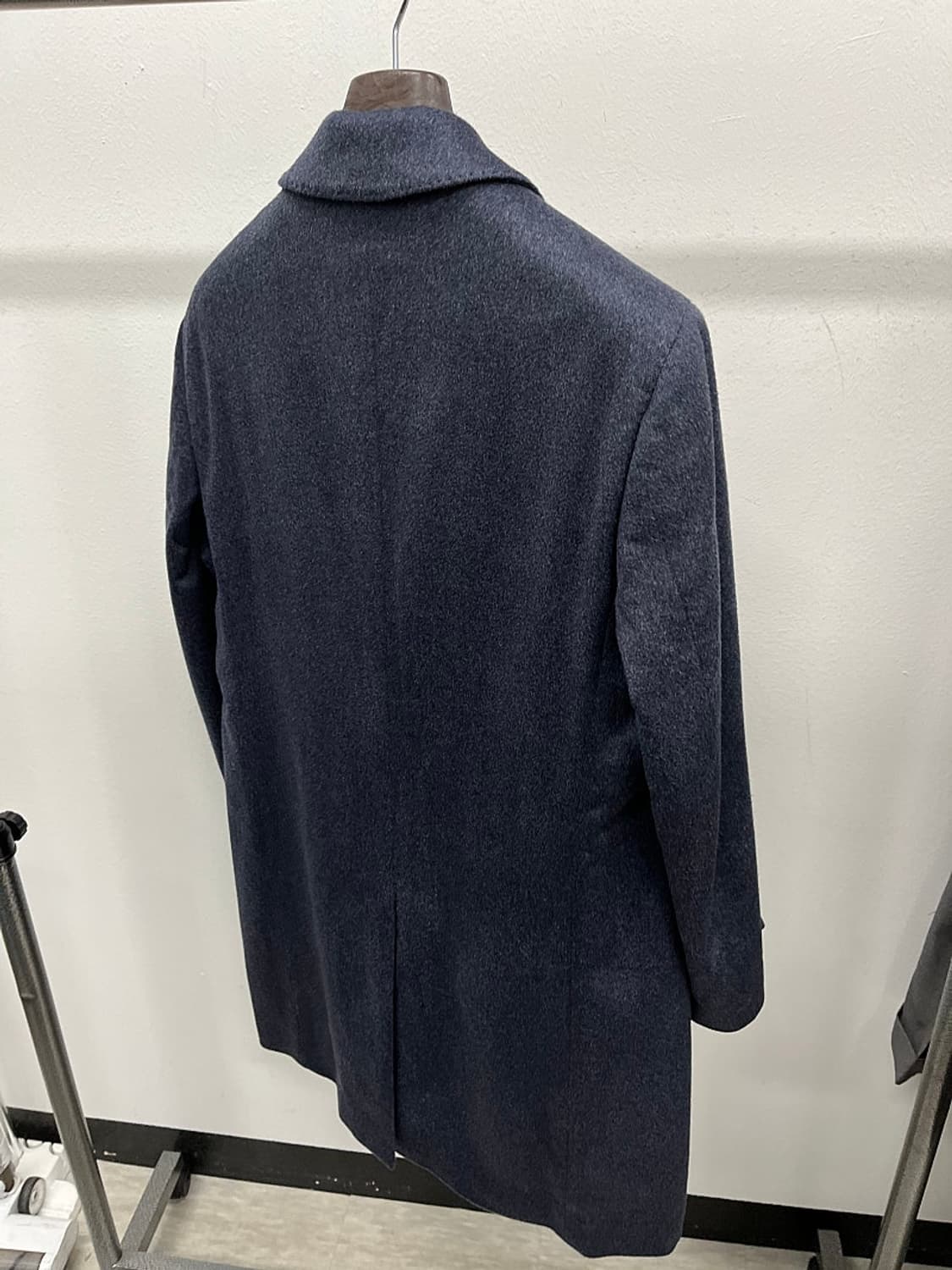 100) 마에스트로 콜롬보 캐시미어100% 코트  상품이미지5