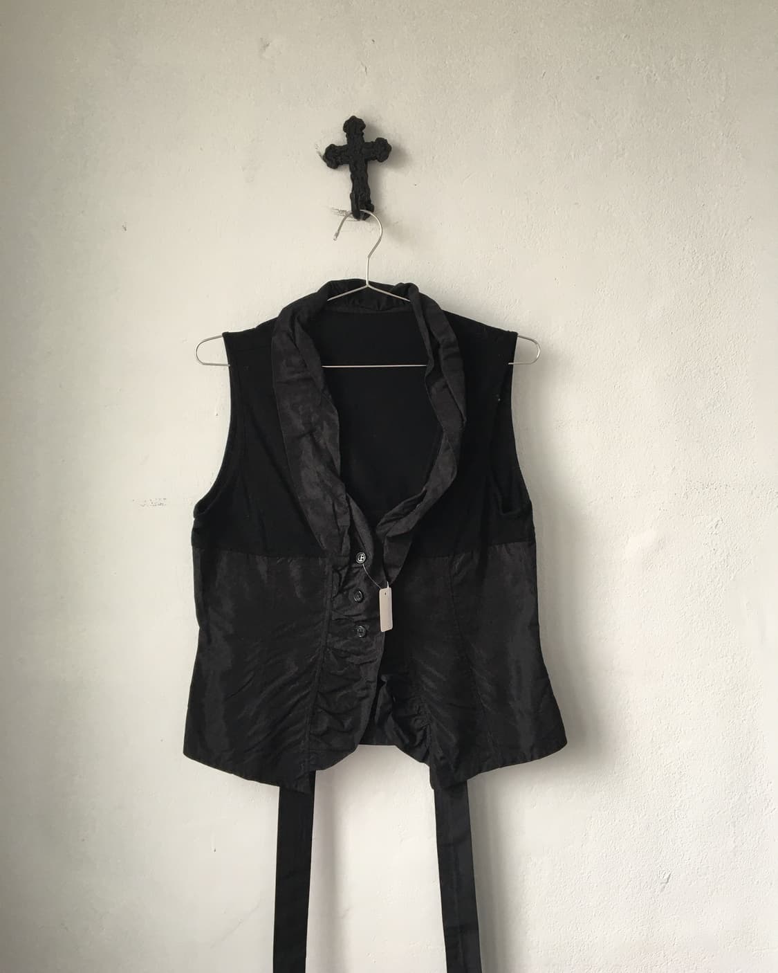 Glossy point vest 상품이미지1