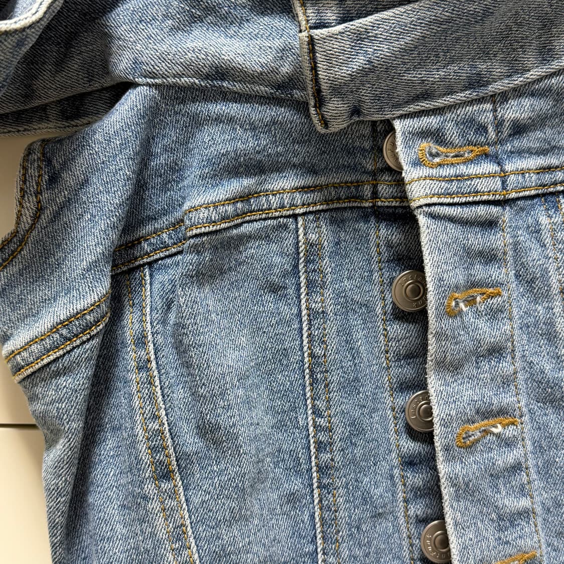 인스턴트펑크 데님 오프숄더 블라우스 상품이미지6