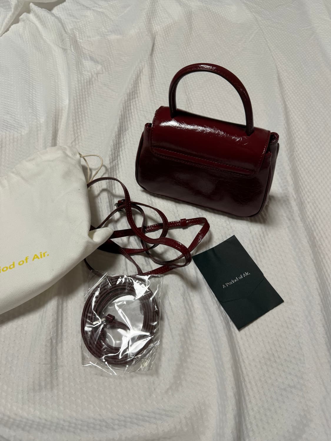 아포아 파오 미니 토트백 버건디 새상품 상품이미지3