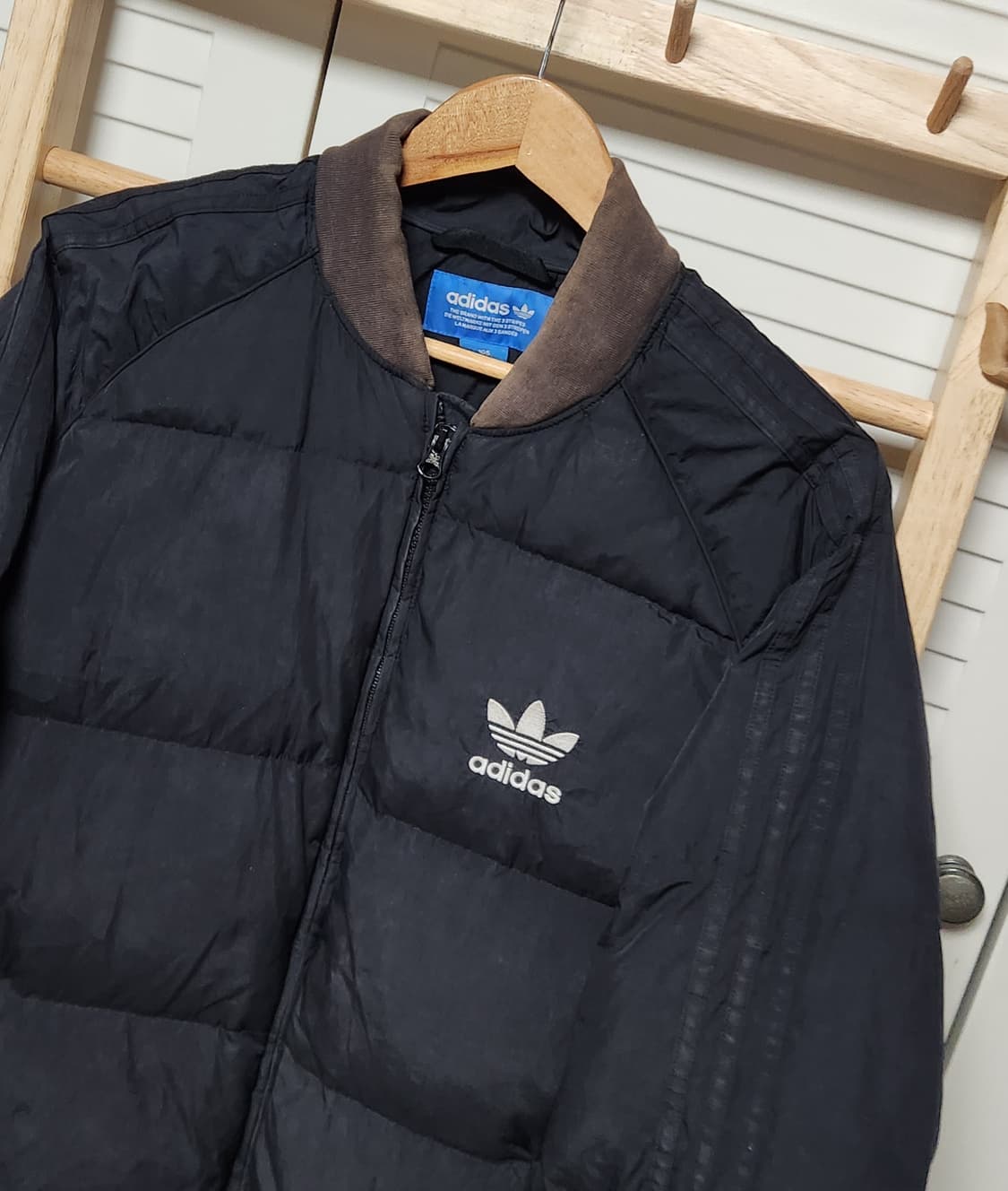 아디다스 삼선 블랙 푸퍼 패딩 자켓 브라운 카라 y2k 상품이미지4