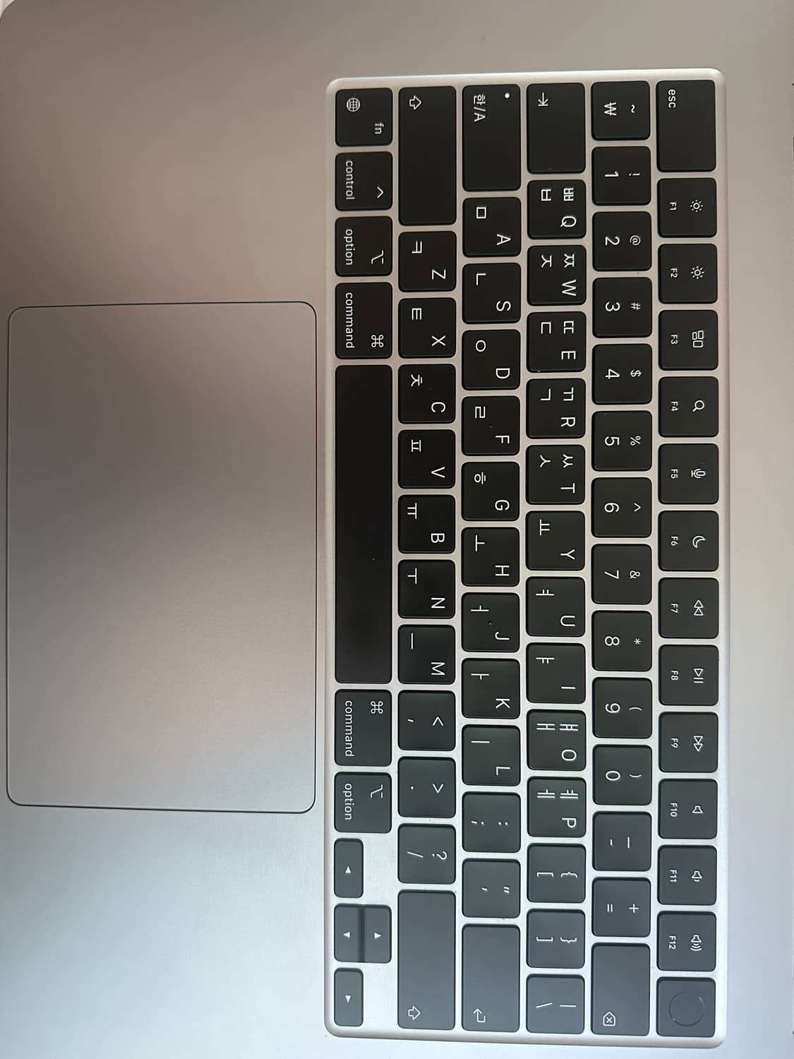 맥북 에어 15인치 M3 8코어 512GB 배터리 성능 100% 상품이미지2