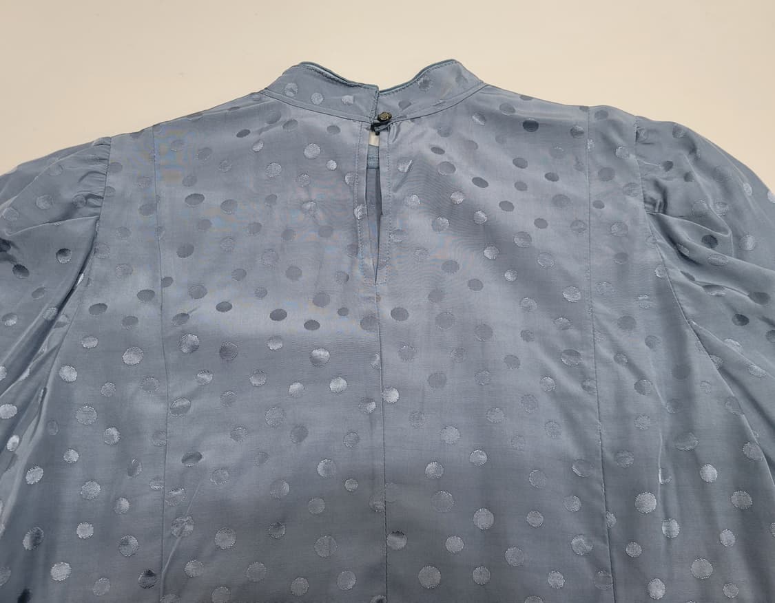 SISLEY 21SS 시슬리 레이온 블라우스 / 여 85 (42)
 상품이미지6