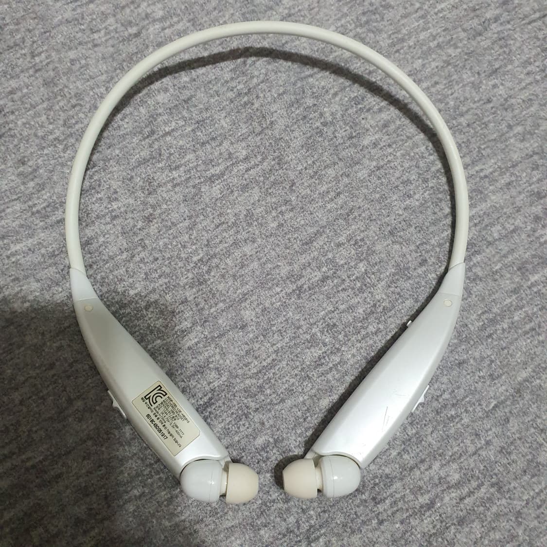 정품 LG 엘지 HBS-810 블루투스 넉밴드 이어폰 상품이미지2