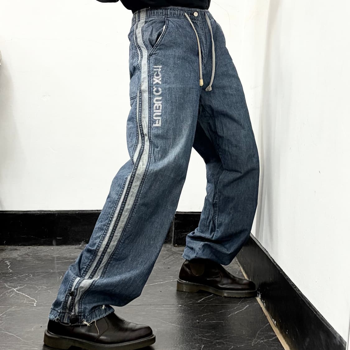 후부 올드스쿨 사이드라인 데님 팬츠 상품이미지2