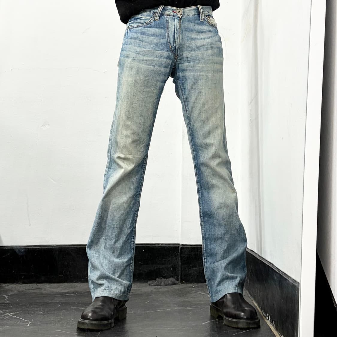 Sixty 플라워 엠브로이더리 데님 팬츠 상품이미지3