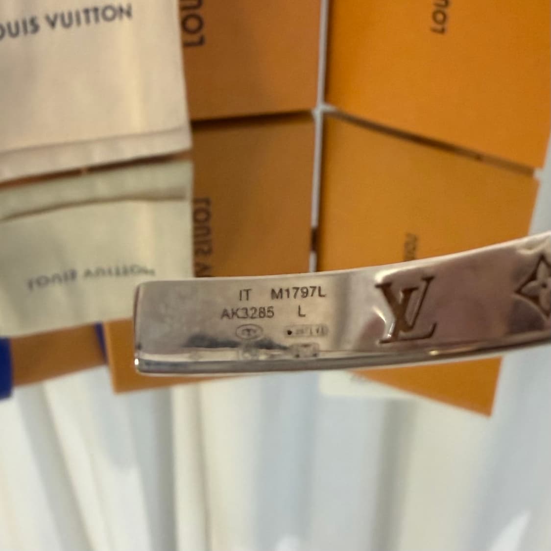 (L)루이비통 LV 스파이크 뱅글 팔찌 상품이미지4