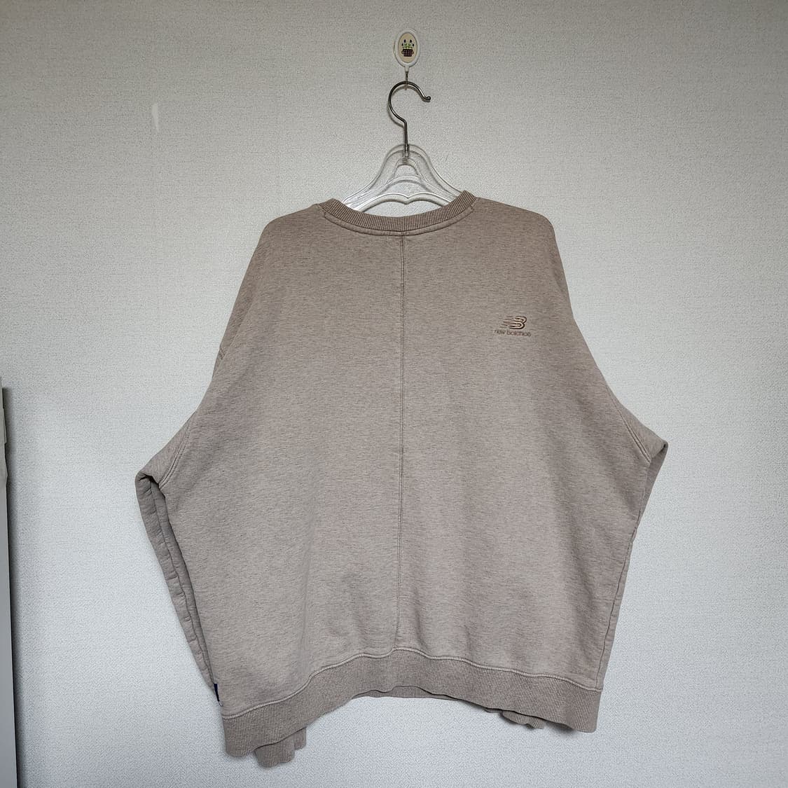 뉴발란스 기모 맨투맨 105 상품이미지2